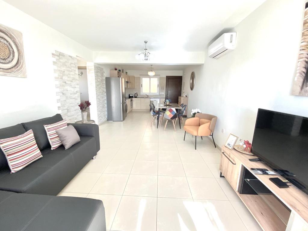 Nissi 3 View Holiday 2 Bedroom Apartment Ayia Napa Exterior photo